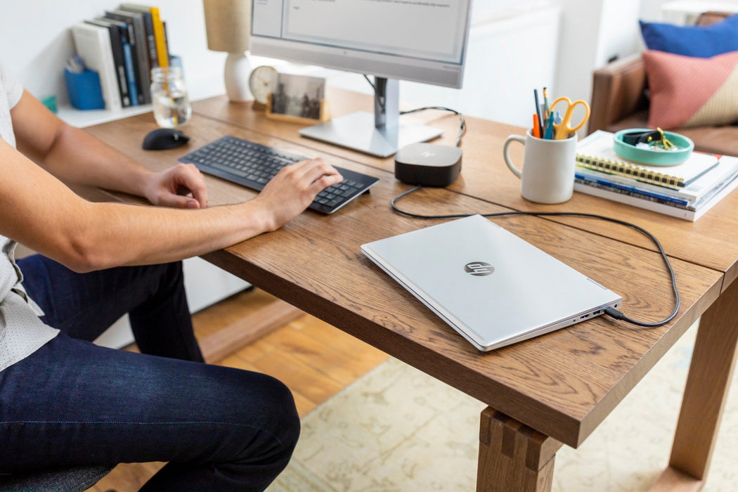 HP EliteBook 850 (G8) i7, 16 GB/256 GB, Windows 11  + stacja dokująca HP USB-C G5 – C | Gwarancja: 1 rok