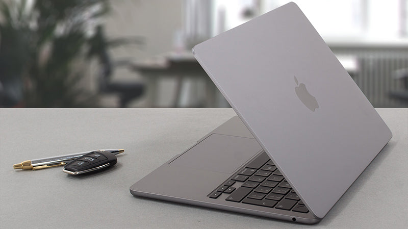 Apple MacBook Air (2022) M2, 8 GB / 500 GB, macOS – klasa B | Gwarancja: 1 rok